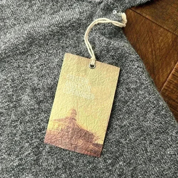 NWT Frederik Anderson Copenhagen Sweater - Picture 10 of 11